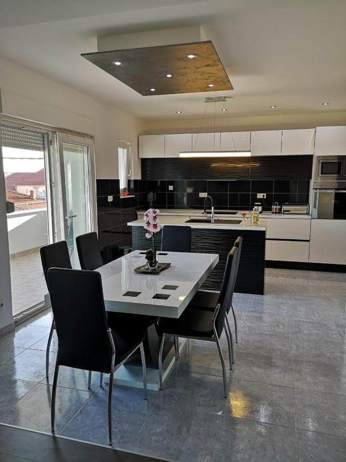 Kaštela Apartment Istuk מראה חיצוני תמונה